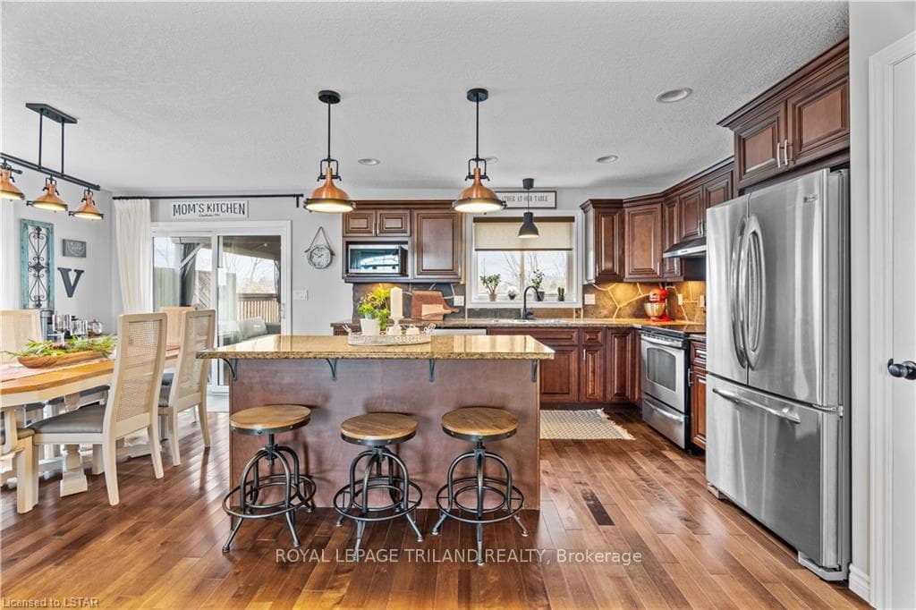 258 SOUTH Street photo 9