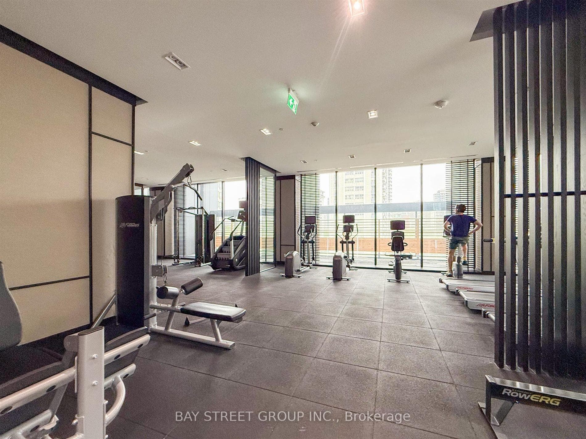 501 Yonge Street Unit 4203 photo 15