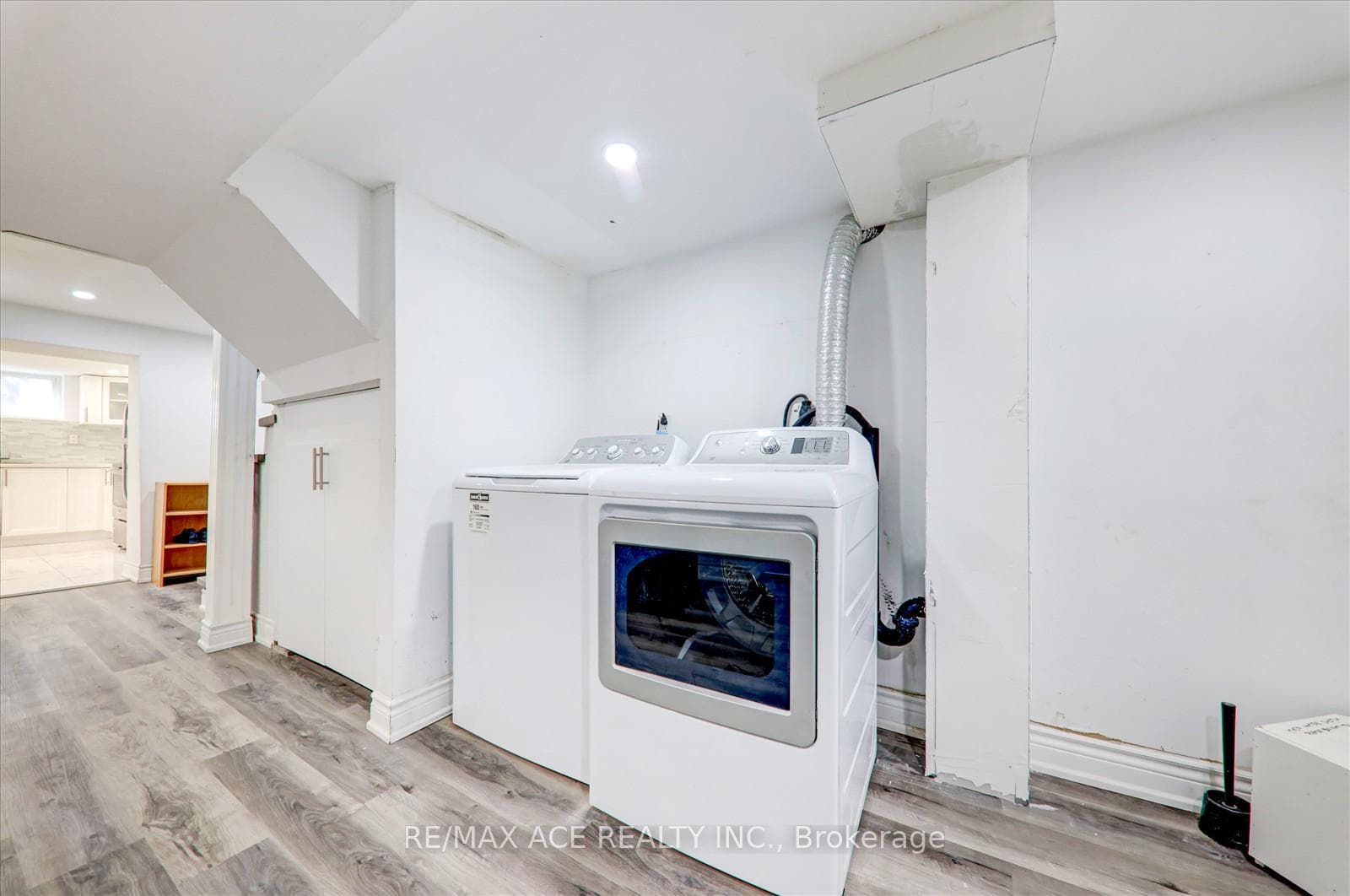 34 Lord Roberts Drive Unit BSMT photo 7