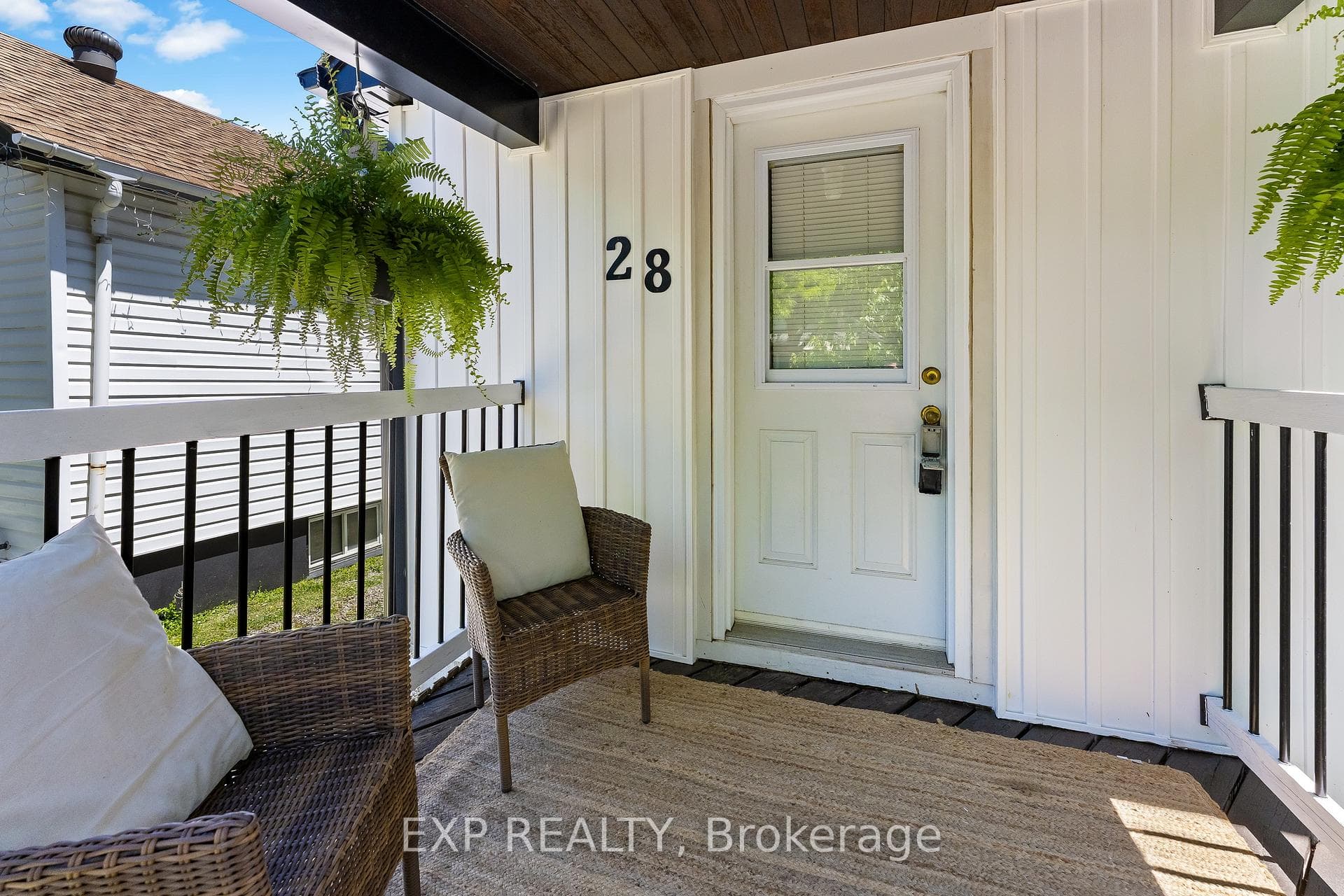 28 Grantham Avenue photo 6