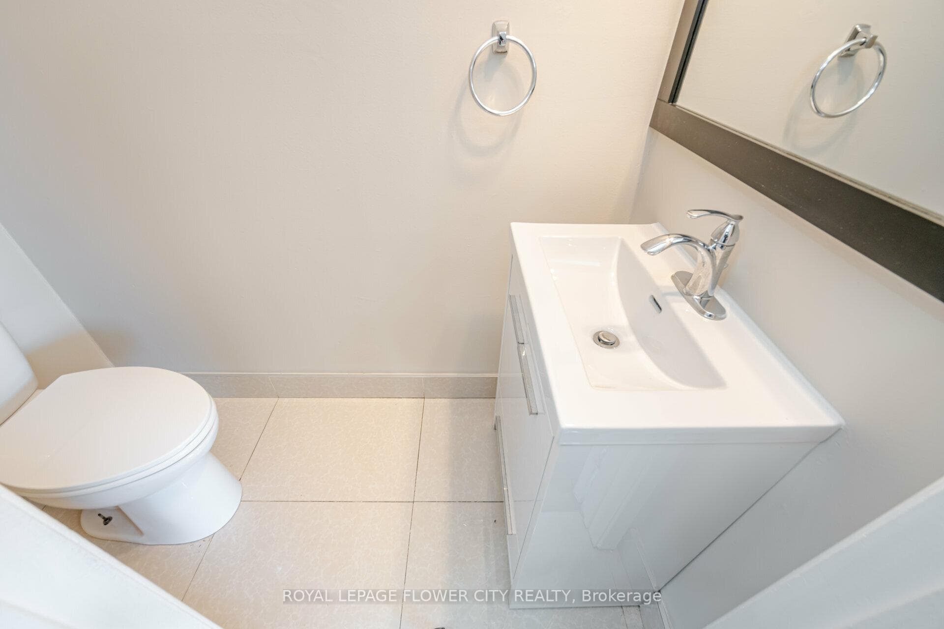 17 Sandringham Court Unit 131 photo 15