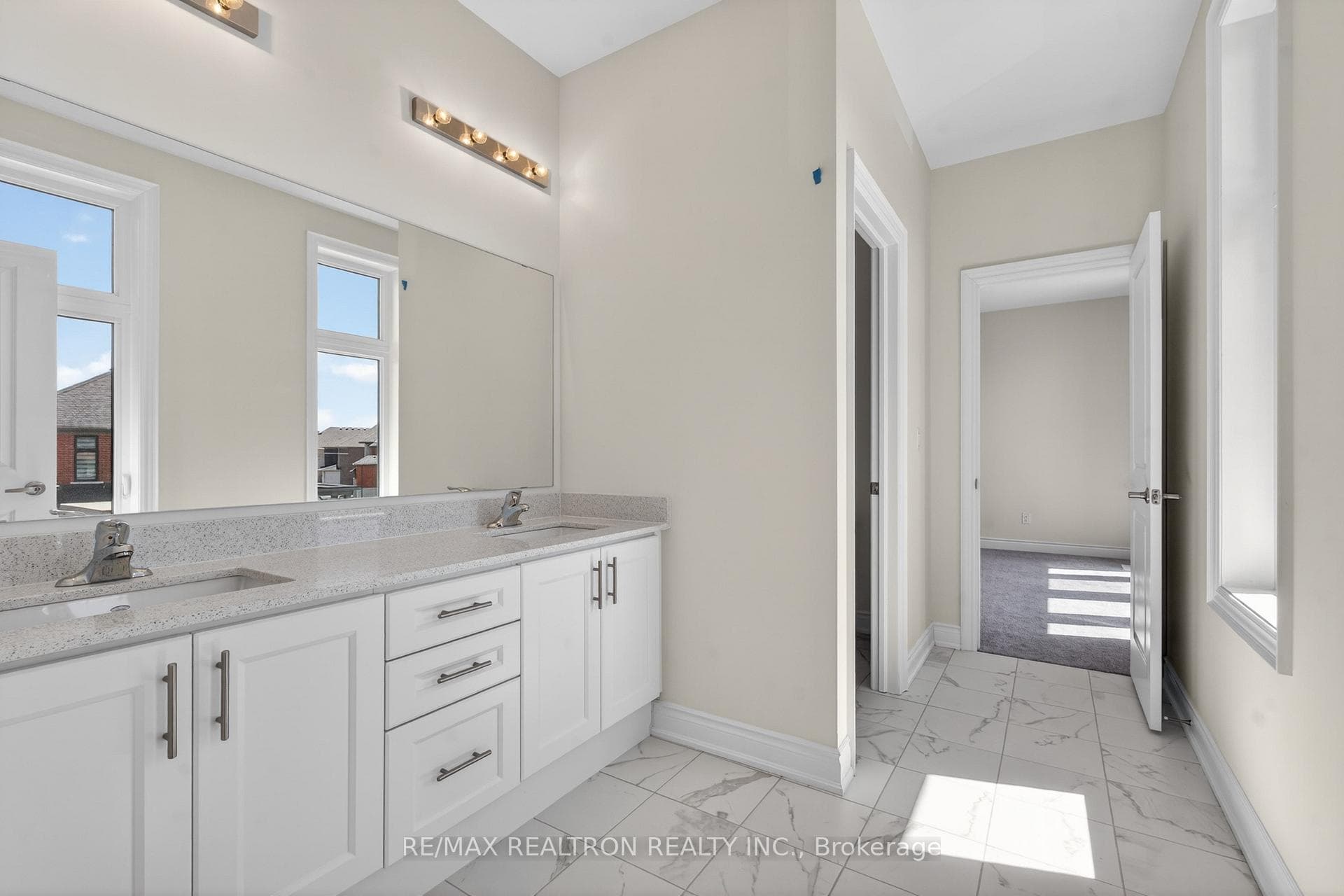23 Joiner Circle photo 42