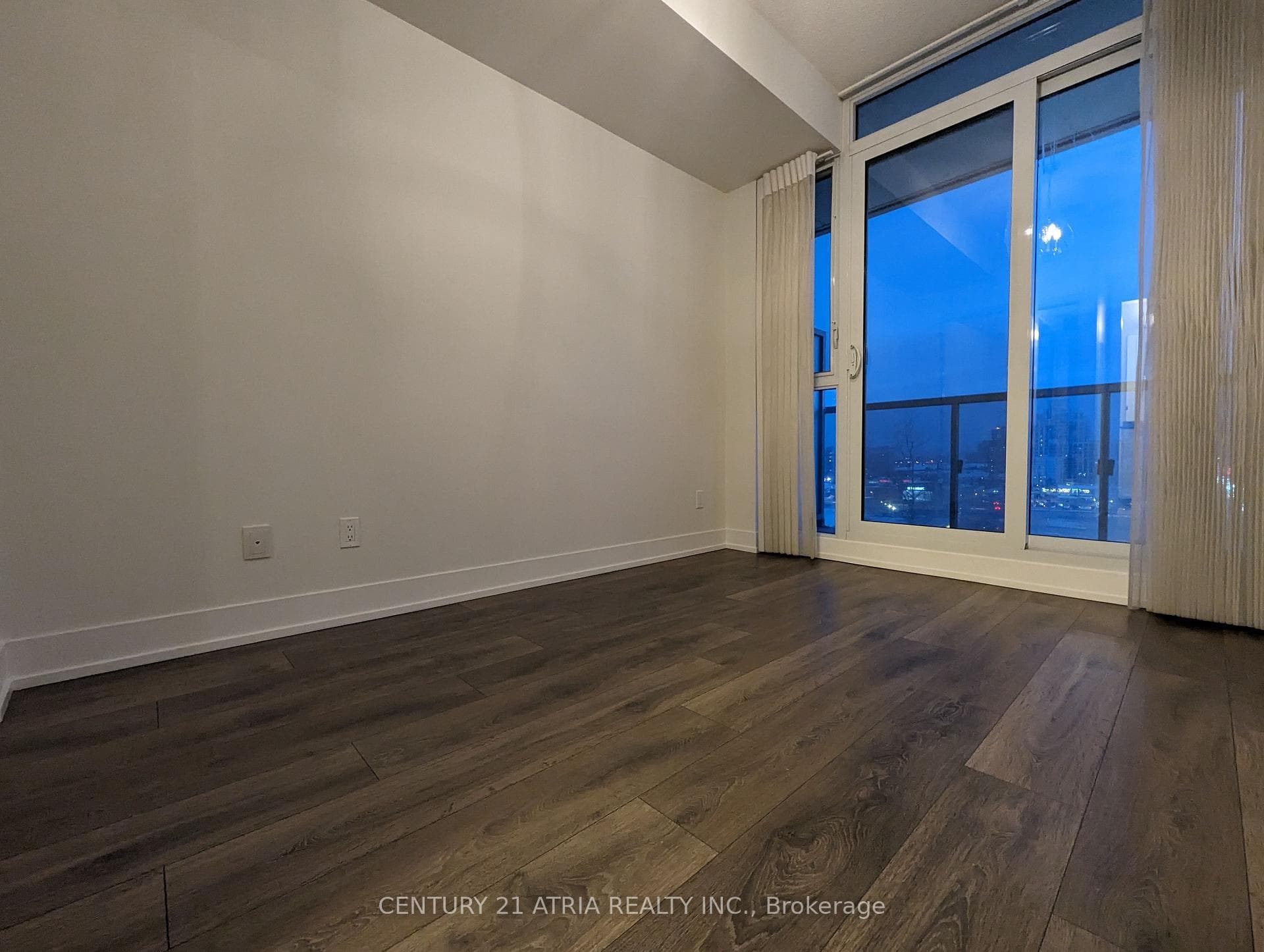 9471 Yonge Street Unit 1018 photo 21
