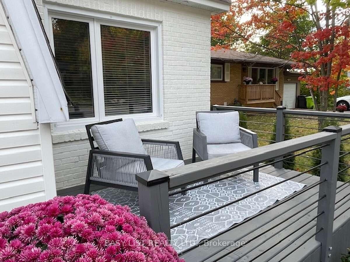 79 Ontario Avenue photo 25