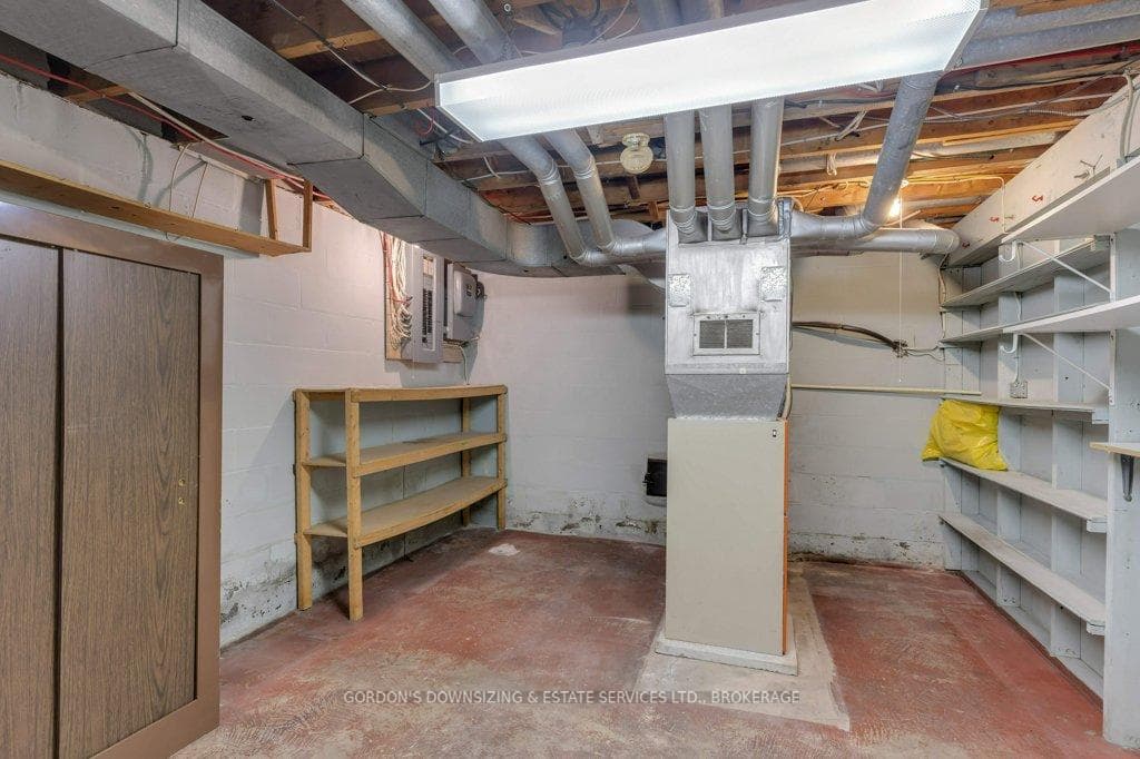 90 Hillendale Avenue photo 29