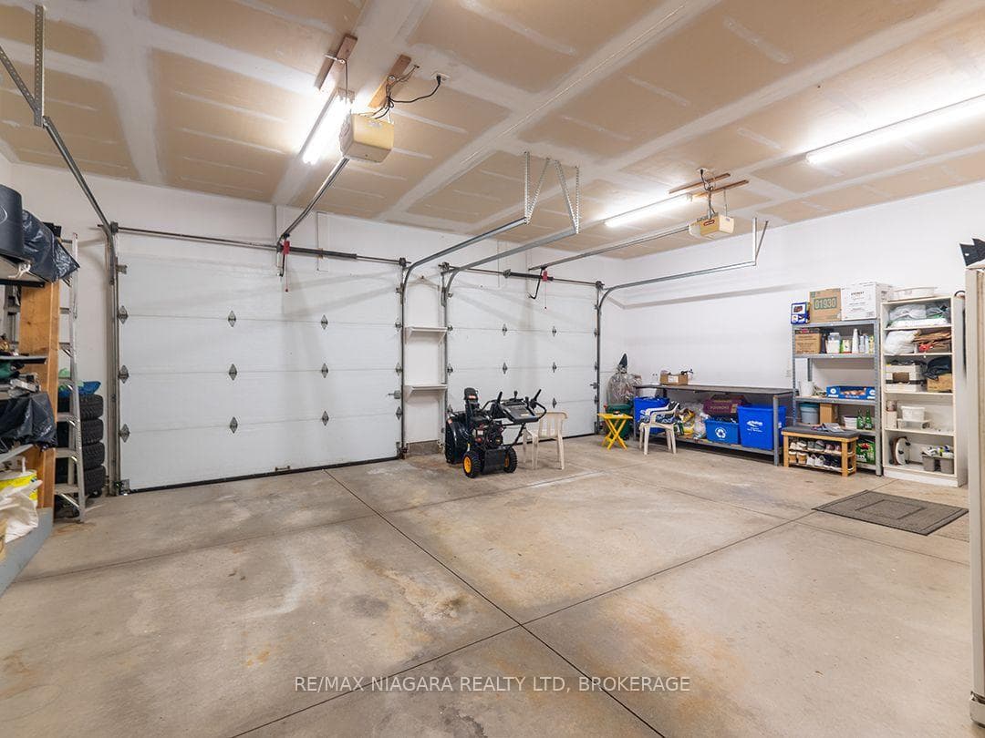 11004 Lakeshore Road photo 39