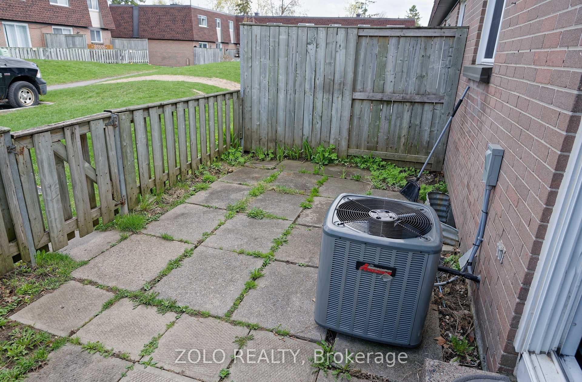 241 Ridgepark Private Unit 59 photo 28