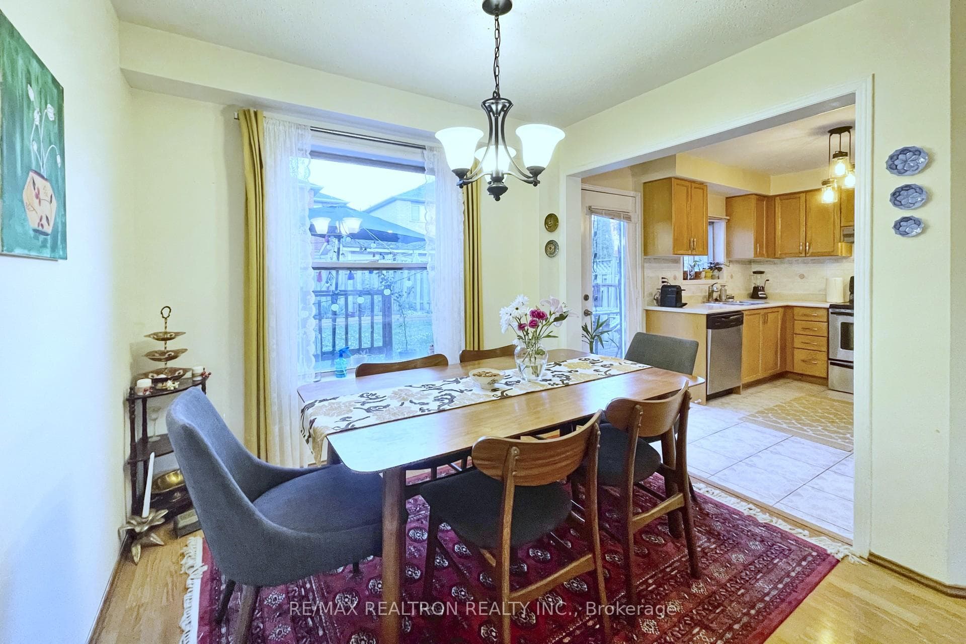1541 Fieldgate Drive photo 5