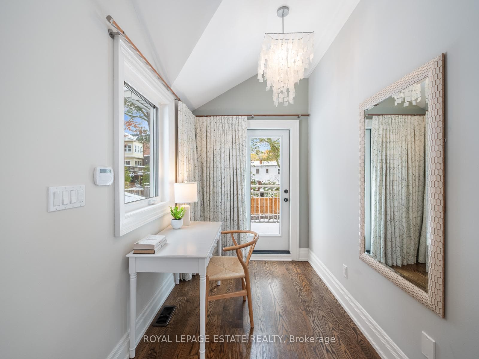 143B Silver Birch Avenue photo 30