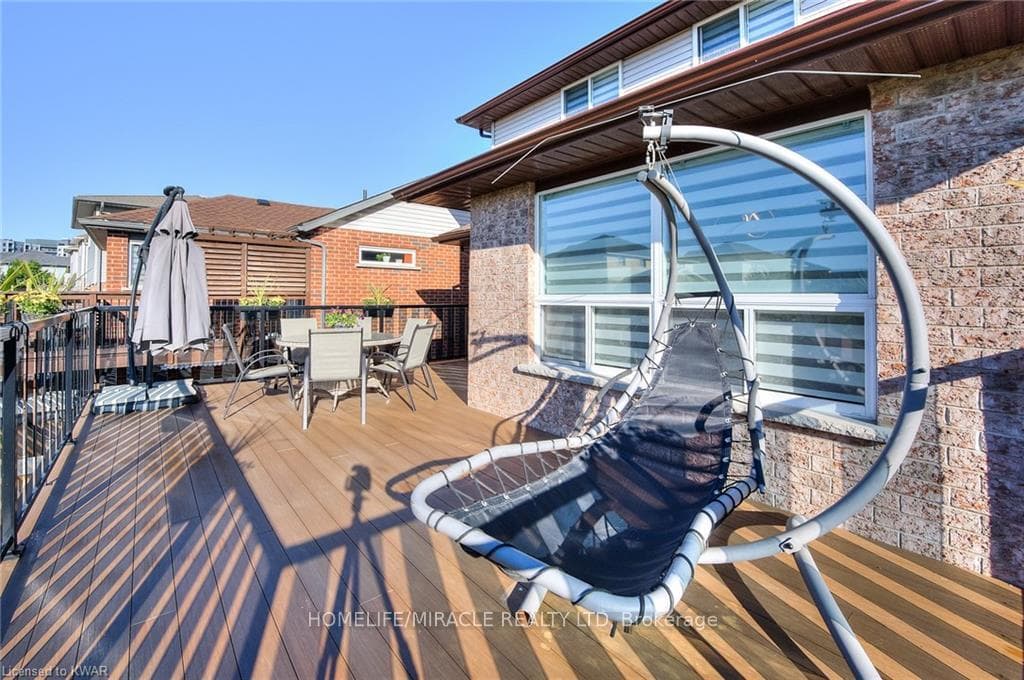 88 Fallowfield Drive Unit #Upper photo 18
