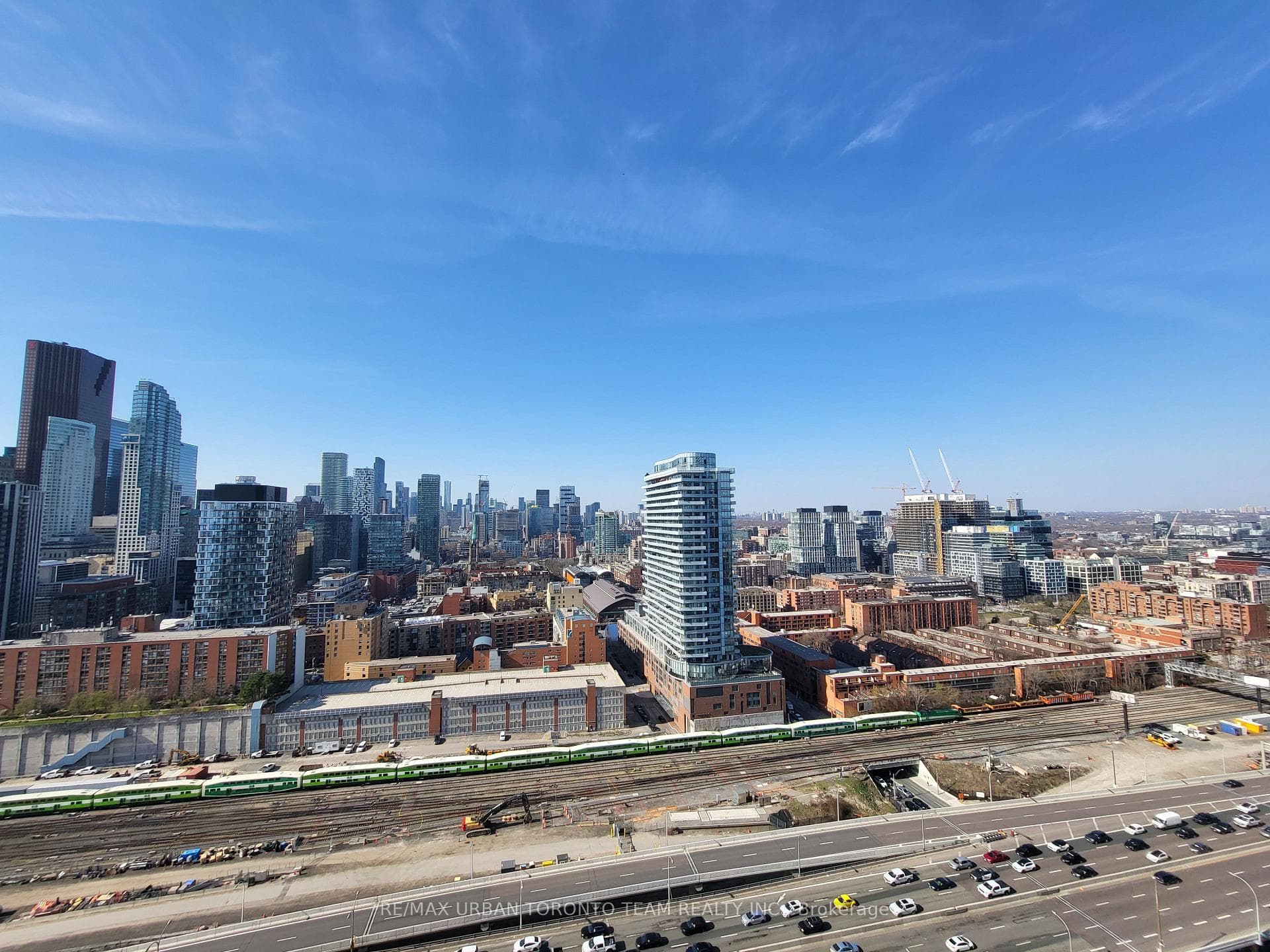 138 Downes Street Unit 2503 photo 4