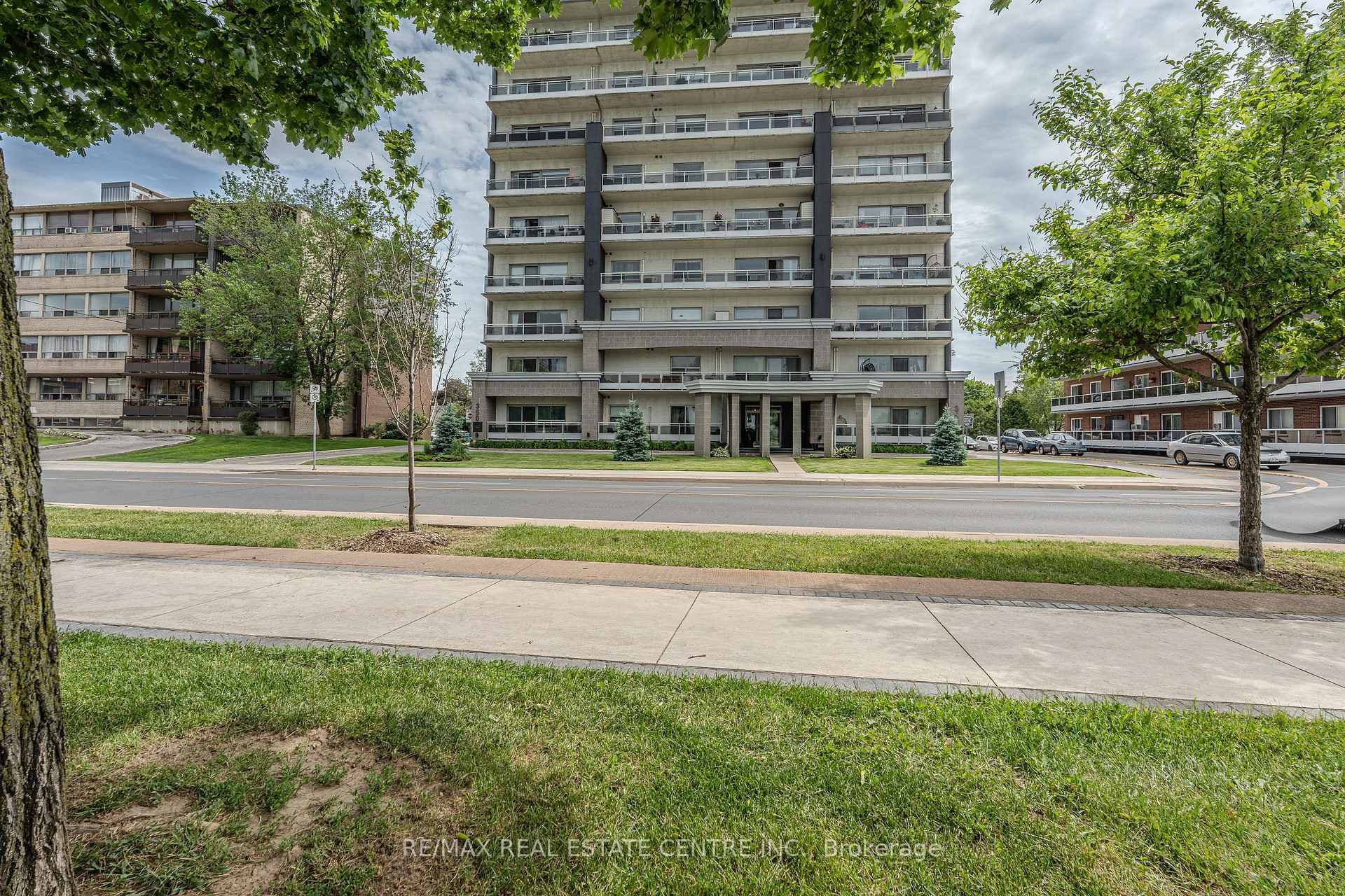 350 Concession Street Unit 403 photo 1