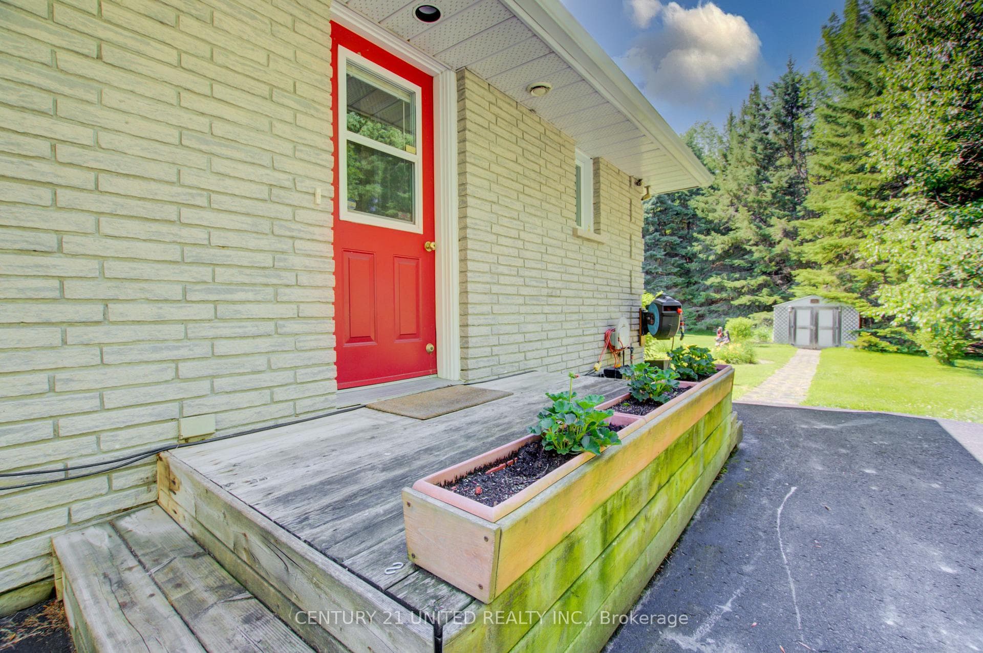 86 Hearthstone Road photo 31