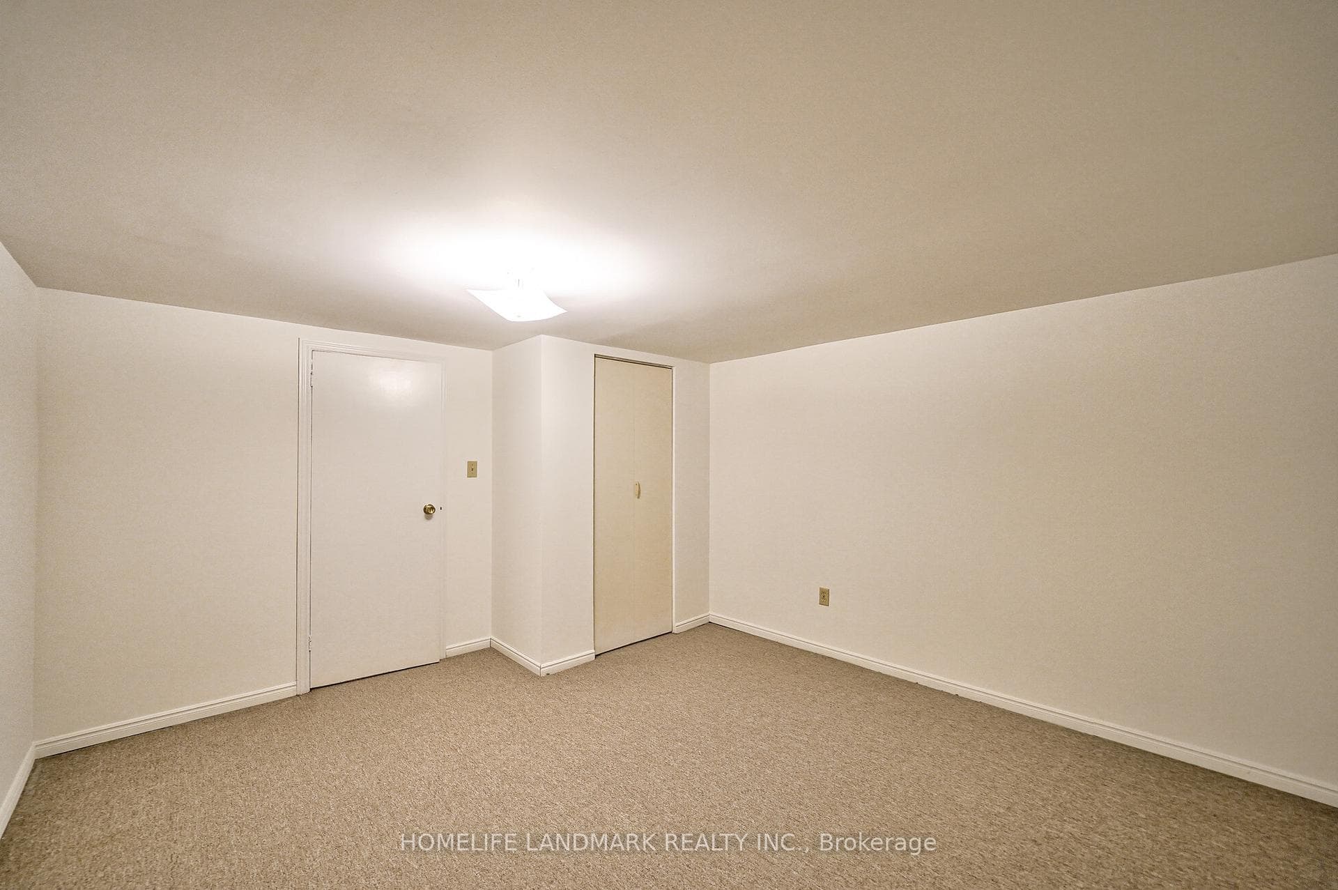 1076 Huntingwood Drive photo 37
