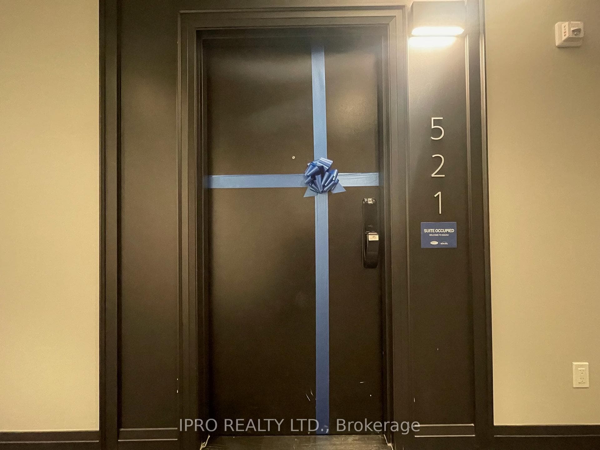 470 Gordon Krantz Avenue Unit 521 photo 2
