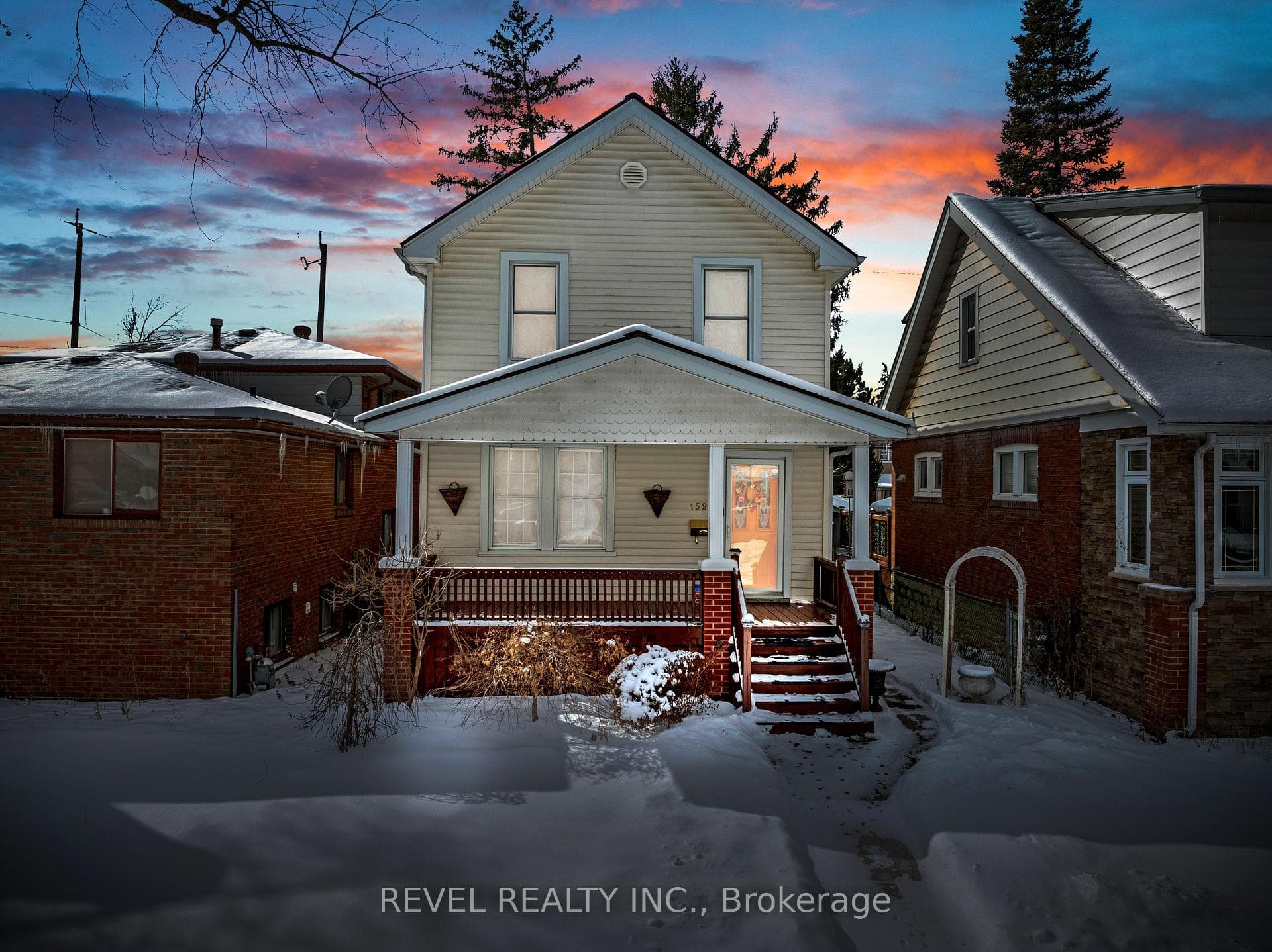 1591 York Street photo 1