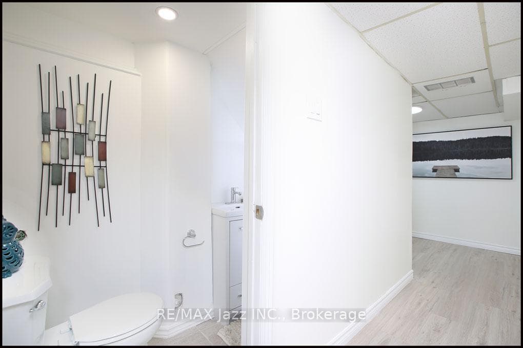 611 Galahad Drive Unit 90 photo 13