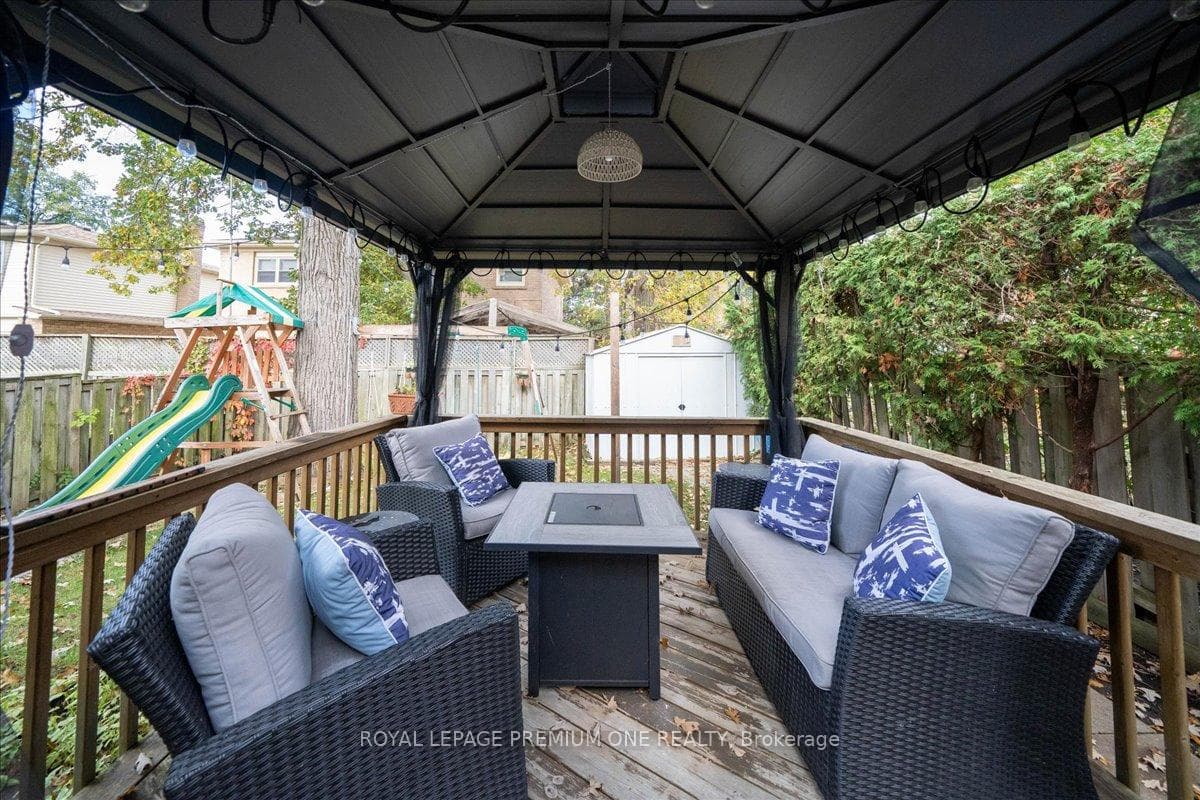 30 Mitchell Avenue photo 23