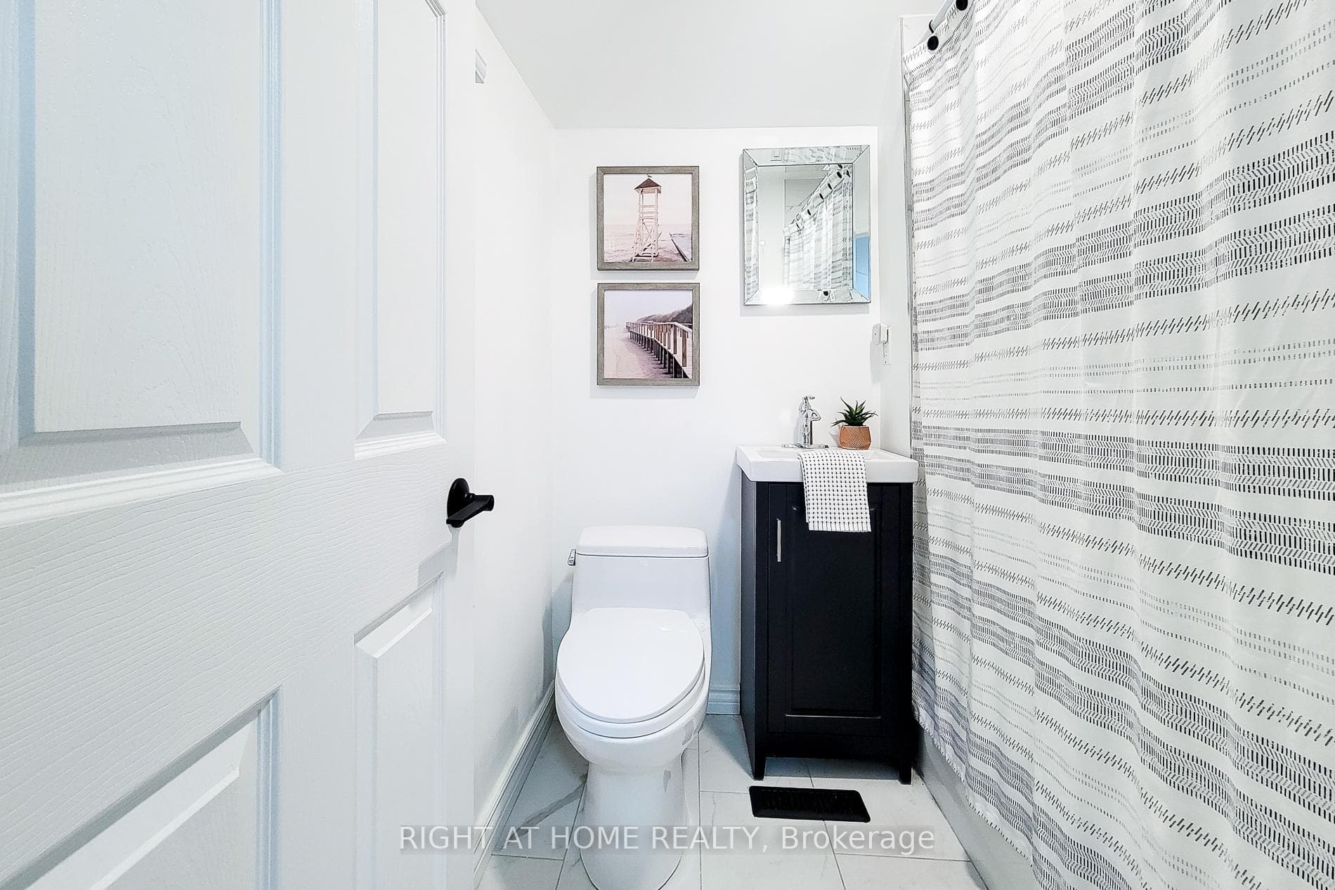 2nd Floor 4 Piece Bathroom