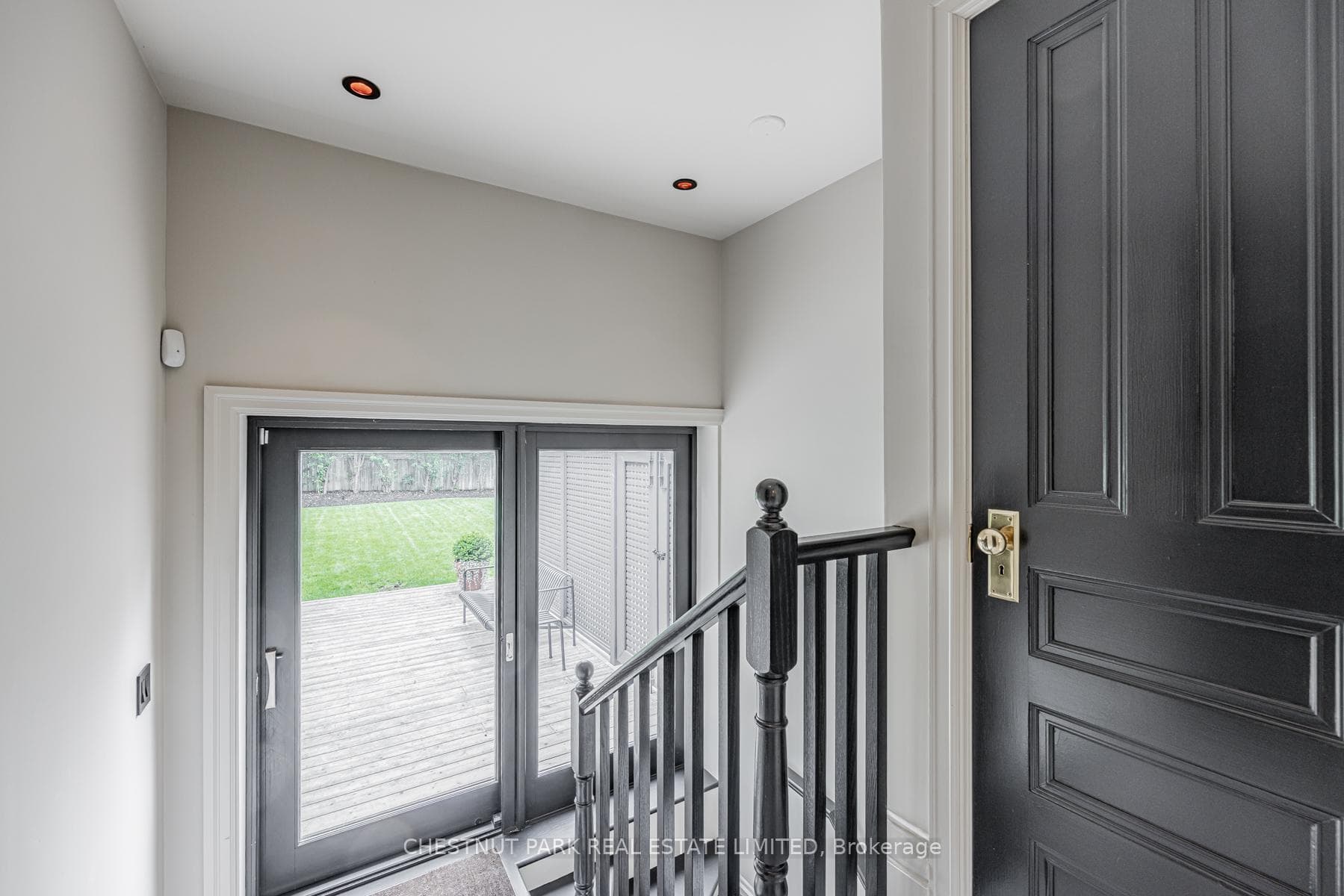 82 Lowther Avenue photo 11