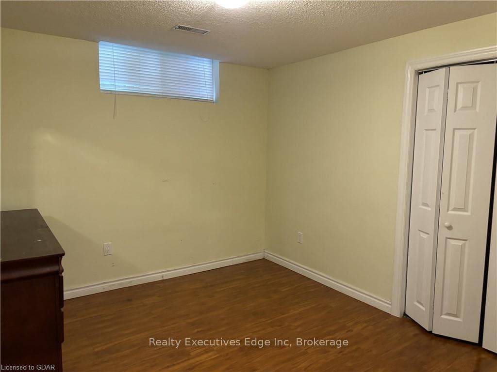 114 CLAIRFIELDS Drive Unit Lower photo 7