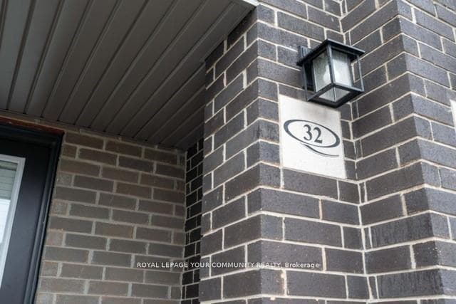 32 Emmas Way photo 7