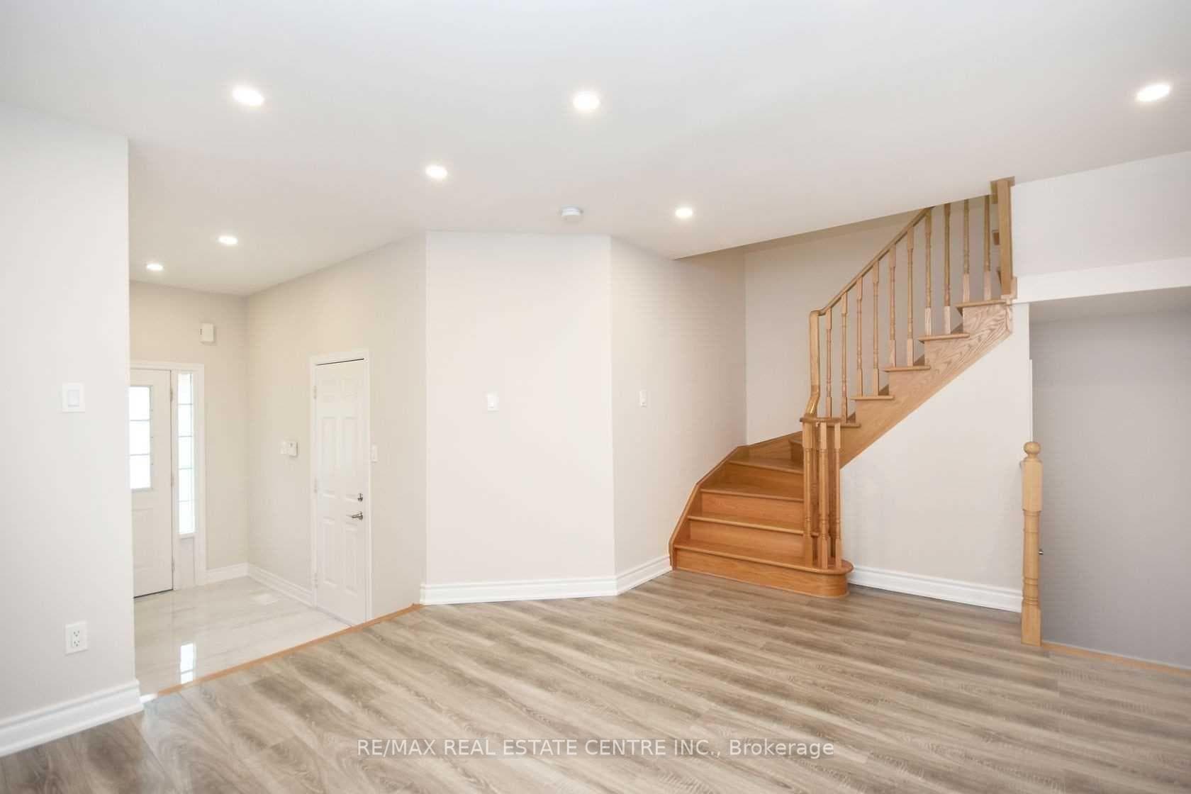 3172 Baron Drive photo 5