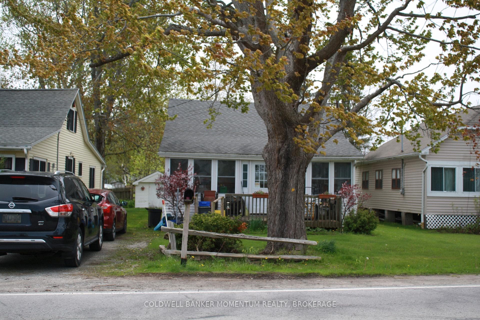 12191 Lakeshore Road photo 1