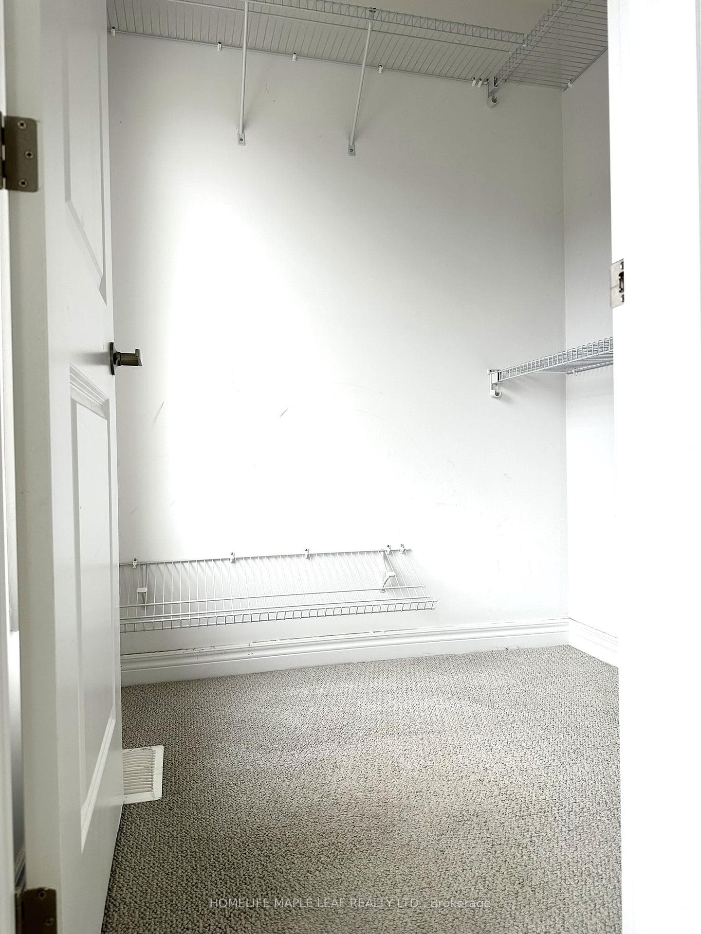 575 WOODWARD Avenue Unit 4 photo 10