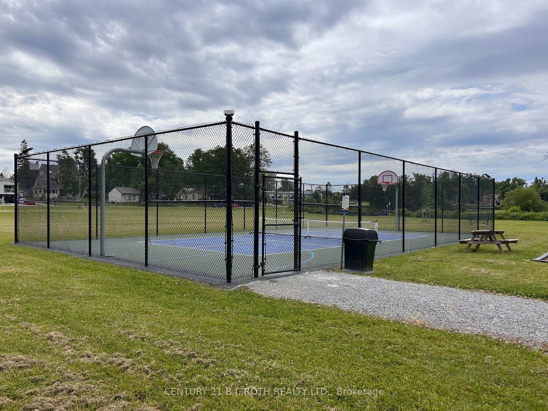Pickleball, Basketball court