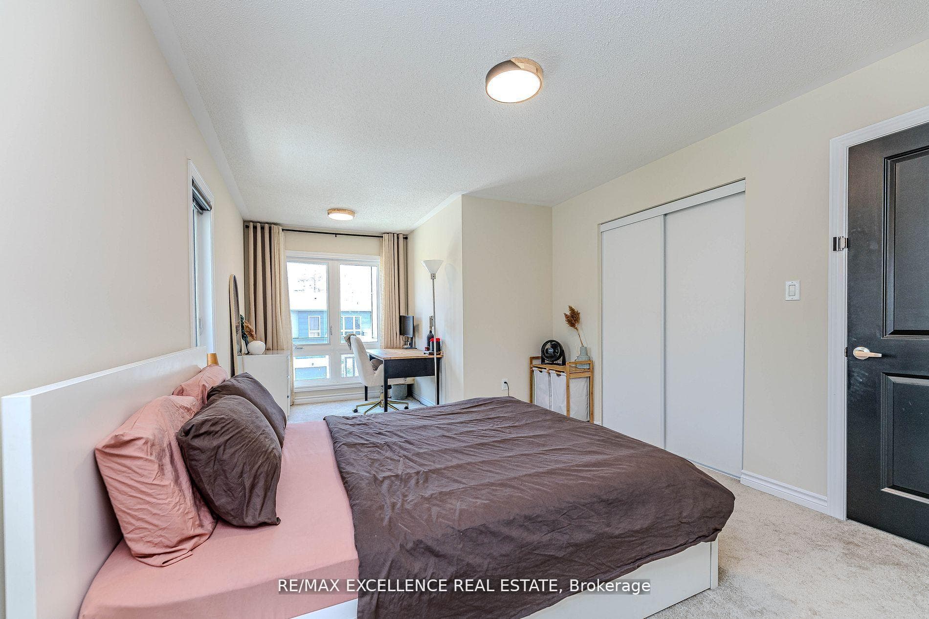 80 Berkely Street photo 33