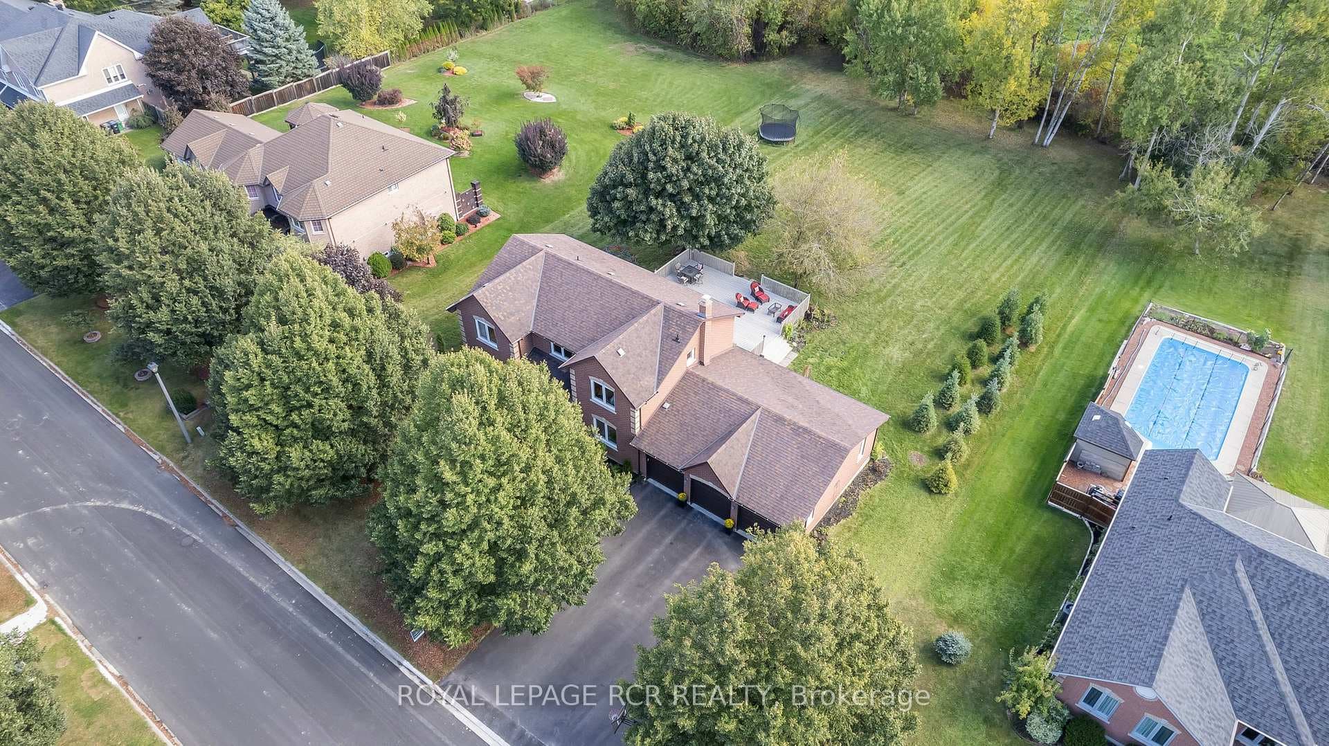 31 Cranston Drive photo 1