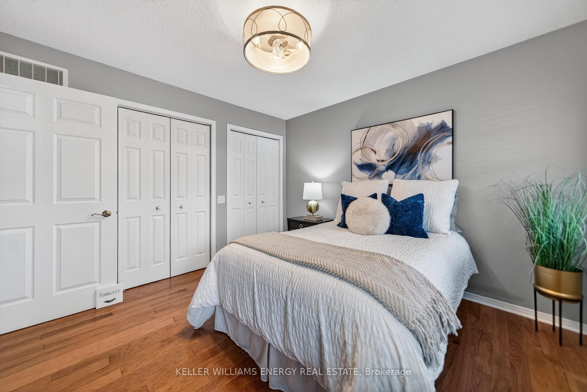 35 CRETNEY Drive photo 8
