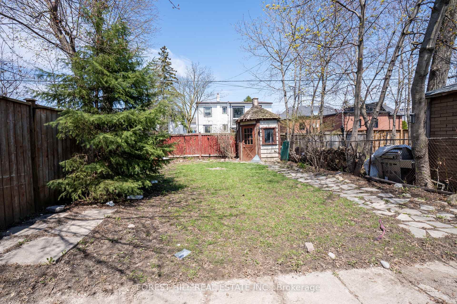 170 Bogert Avenue photo 2