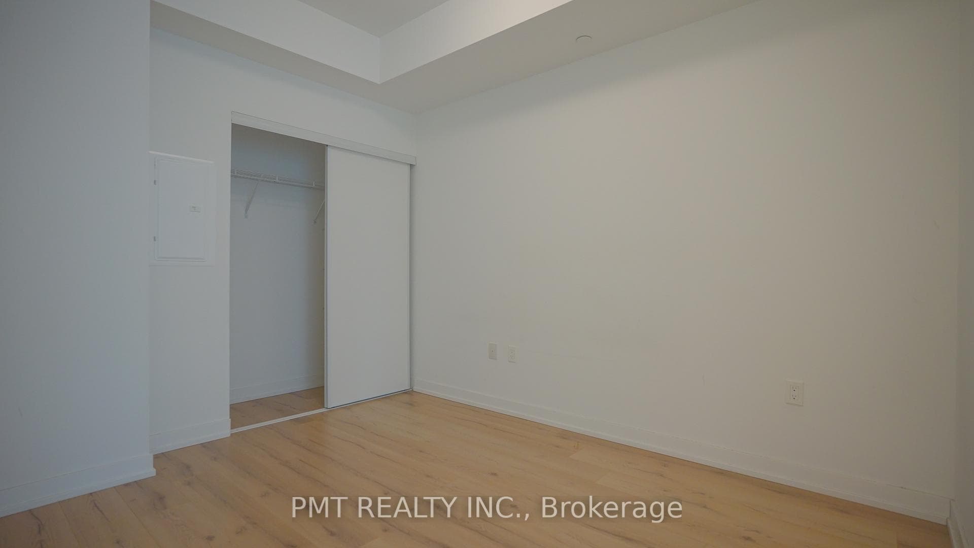 1195 The Queensway N/A Unit 209 photo 7