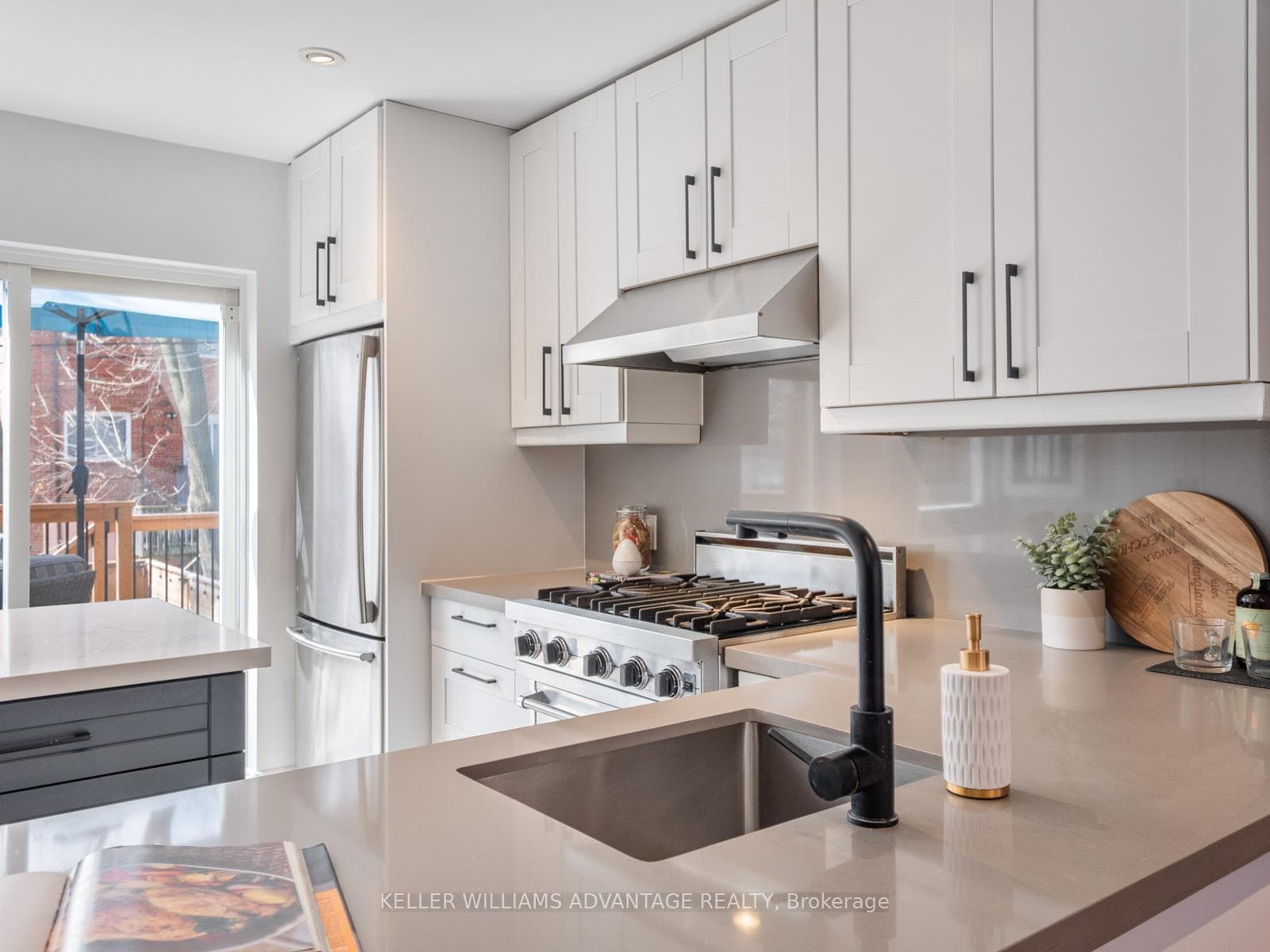42 Normandy Boulevard photo 12