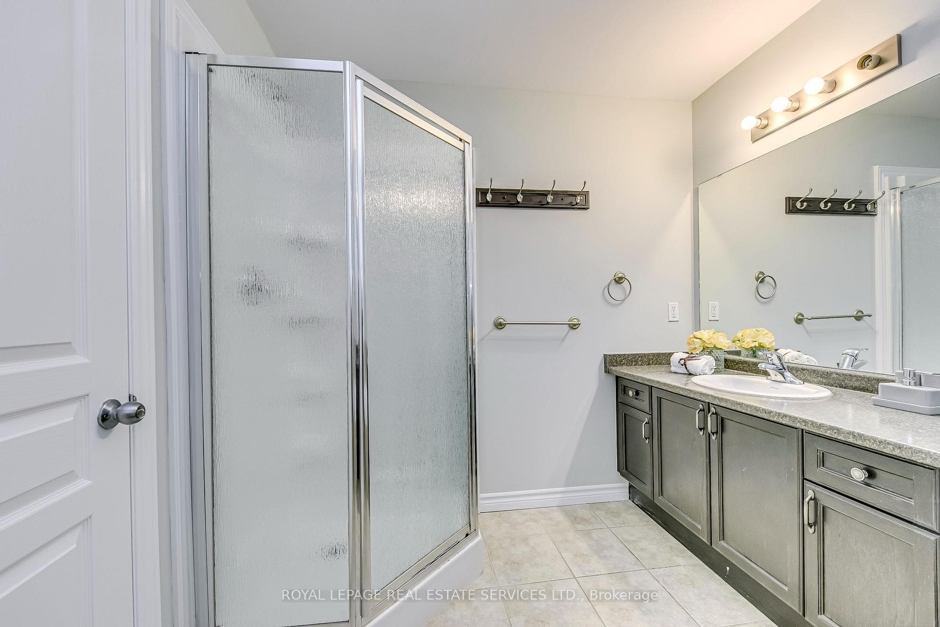 114 VINTON Road photo 26