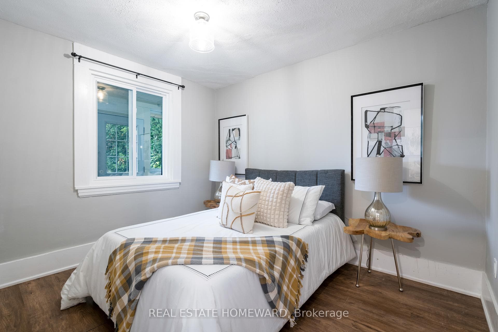 9 Emmott Avenue photo 20