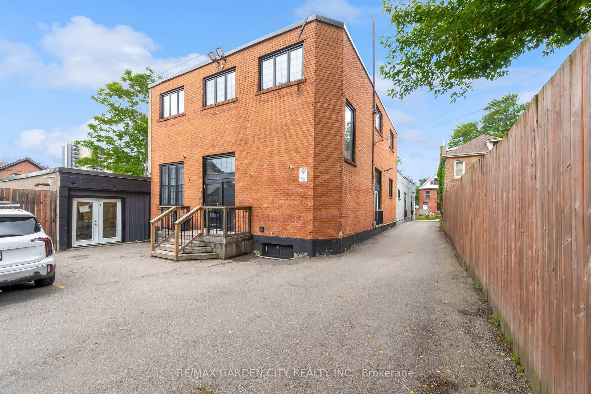 16 Myrtle Avenue Unit 7 photo 5