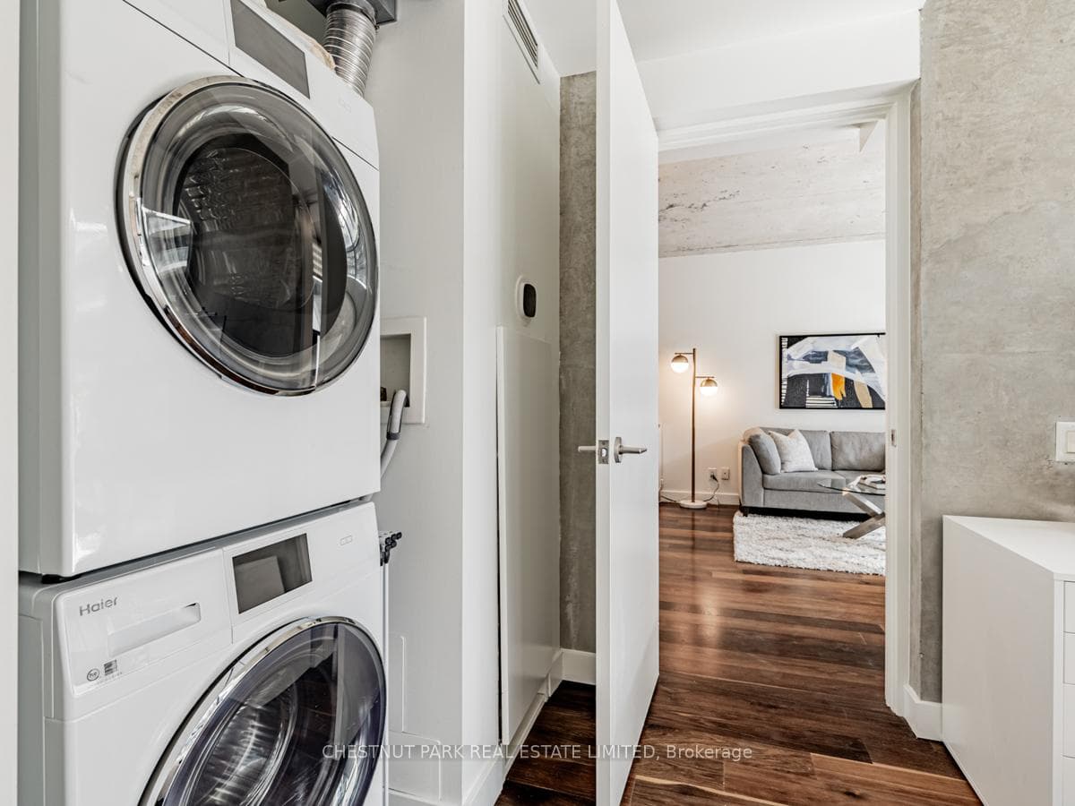 1 Year Old Front Load Washer & Dryer