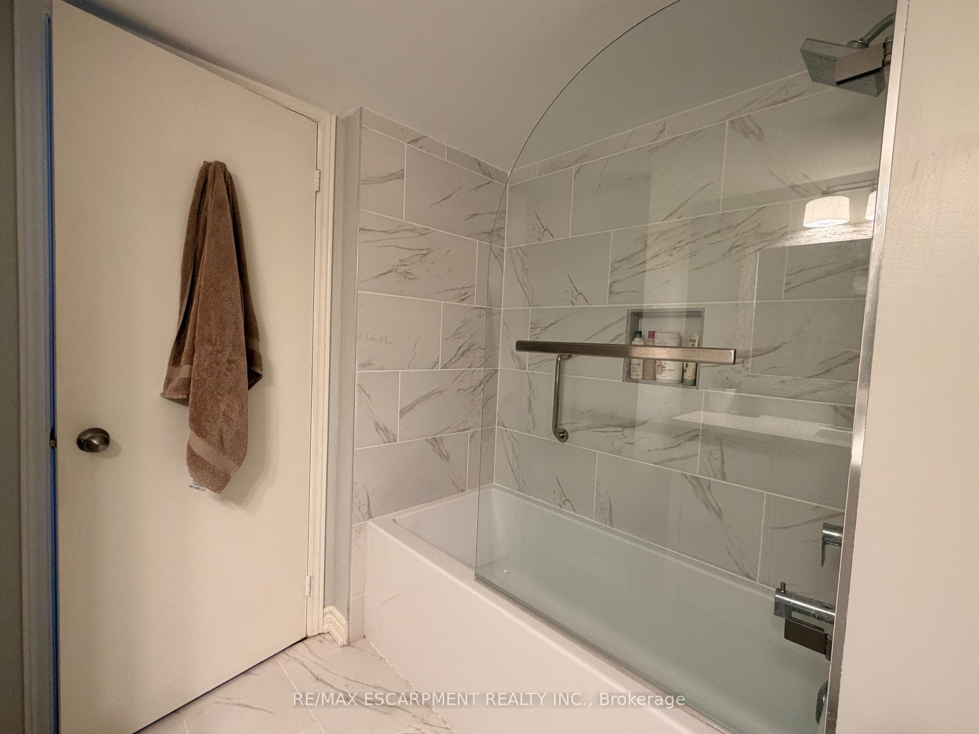 2530 Northampton Boulevard Unit 11 photo 14