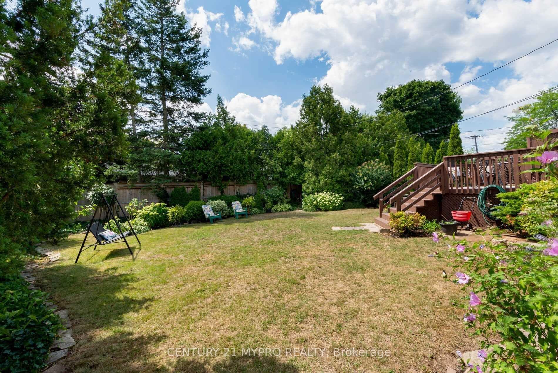 284 Hampton Heath Road photo 24