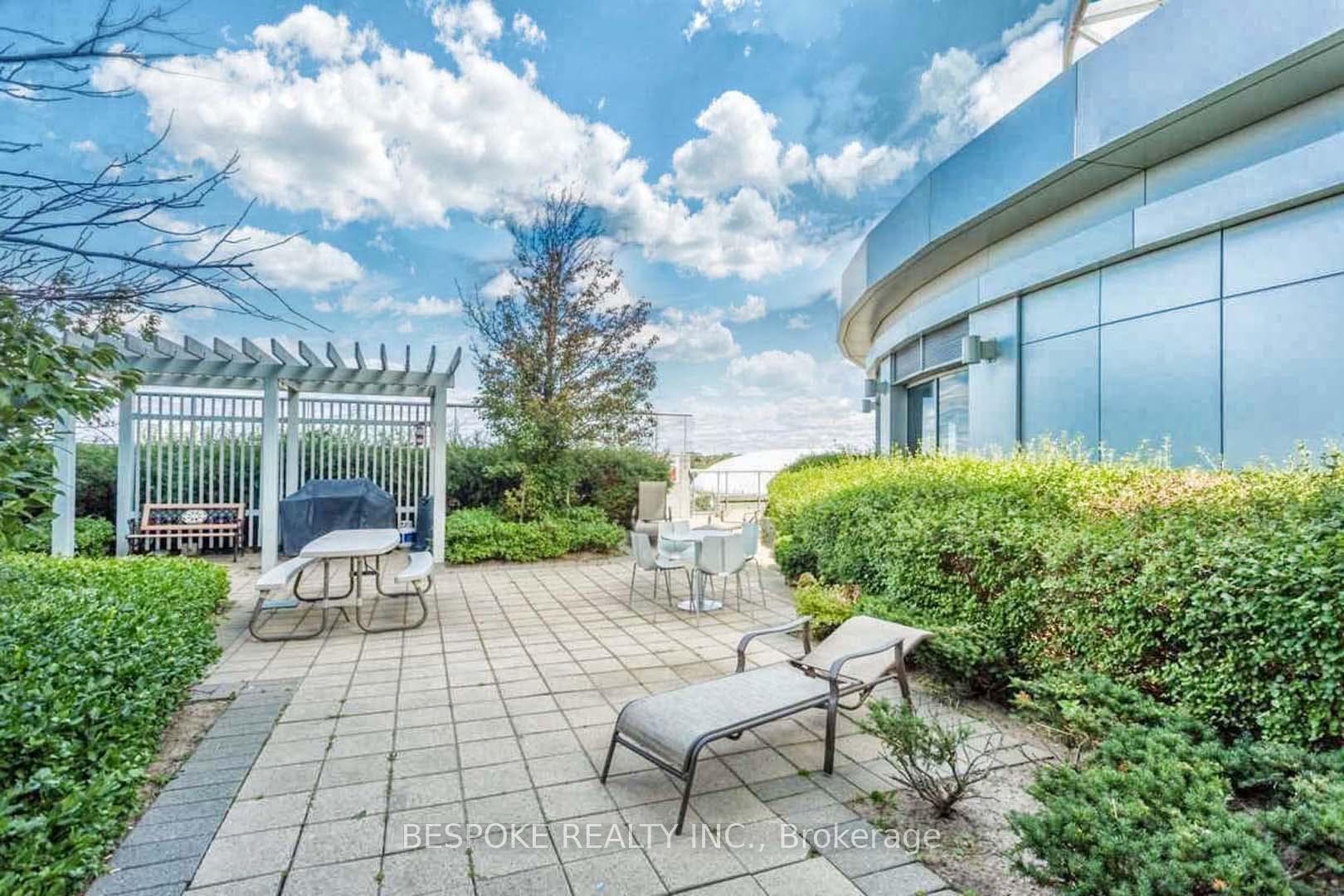38 Lee Centre Drive Unit PH303 photo 19
