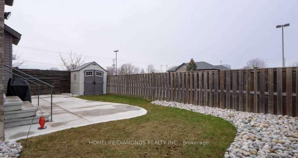 231 Bristol Drive photo 29