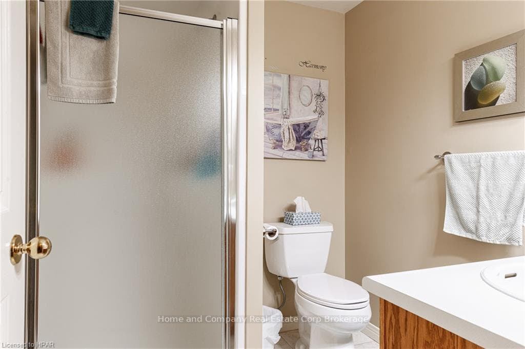 lower 3 pc bath