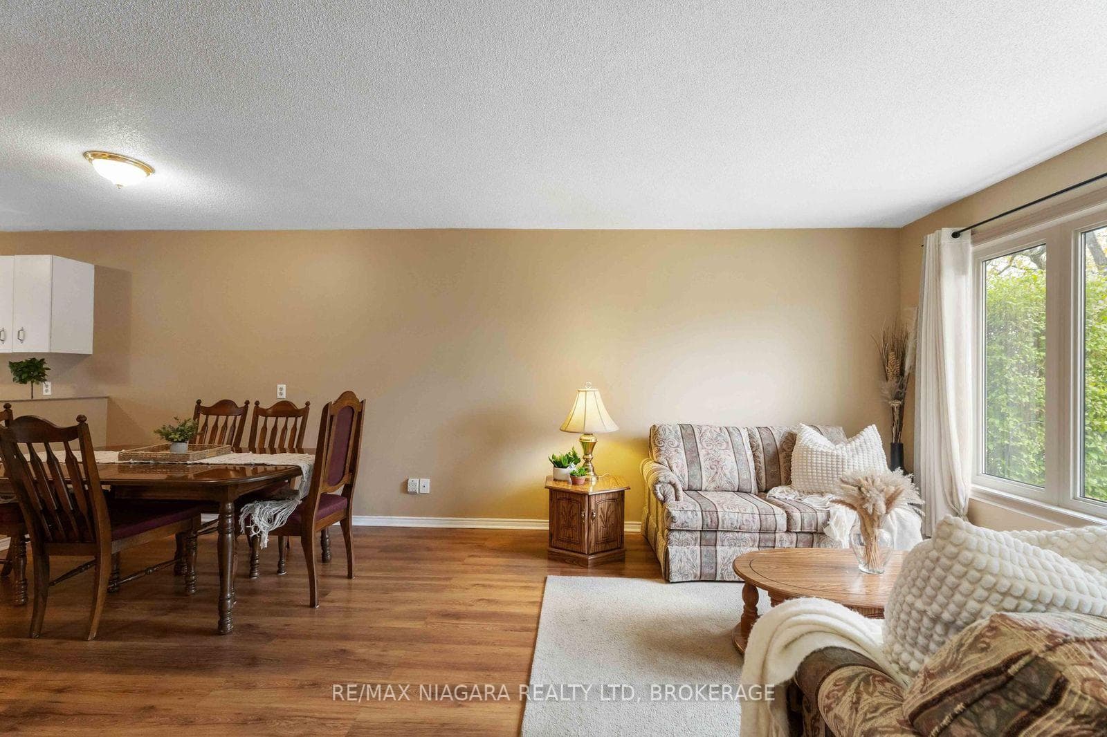 35 NOVA Crescent Unit 7 photo 4