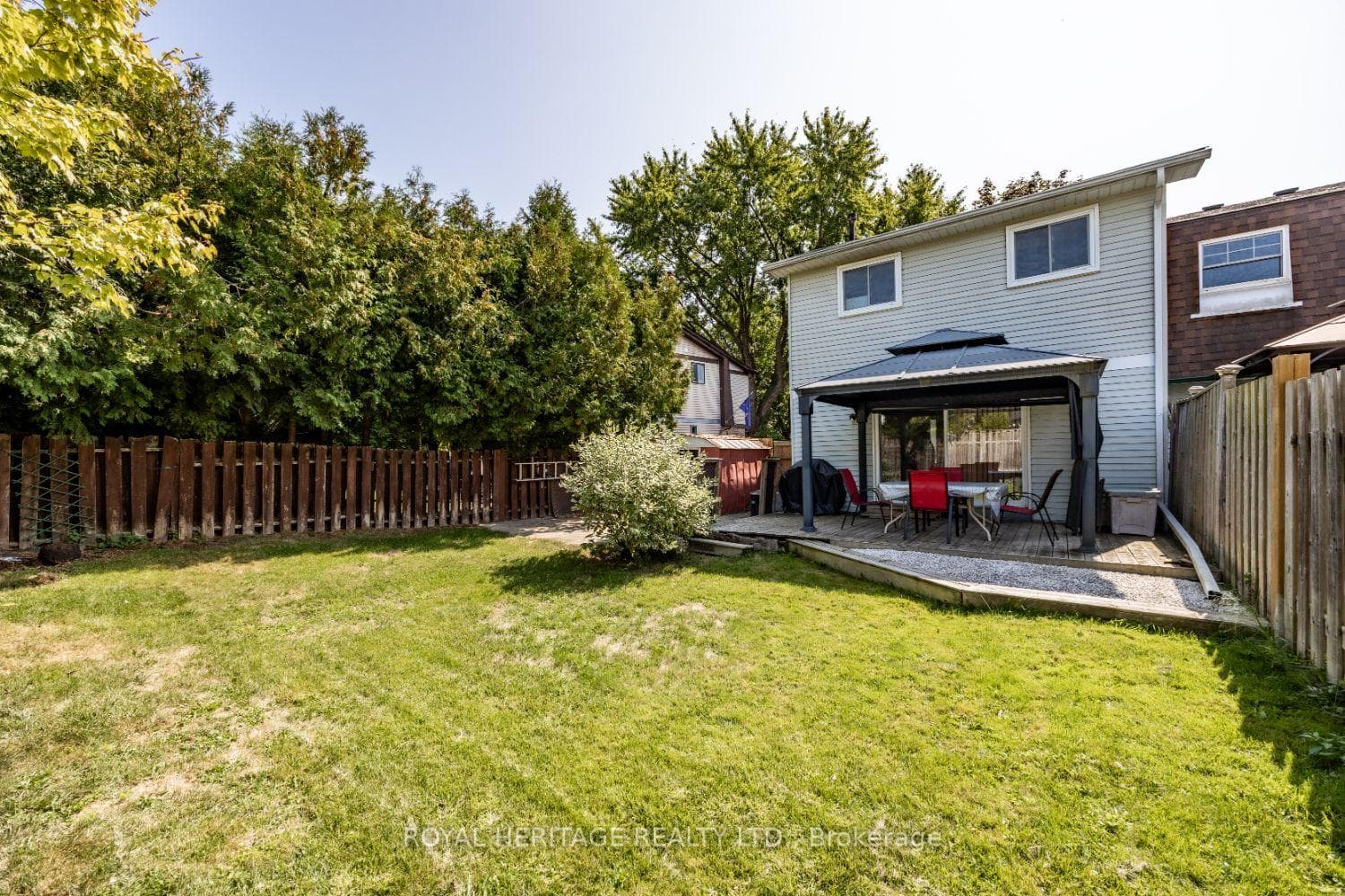 832 Gentry Crescent photo 25