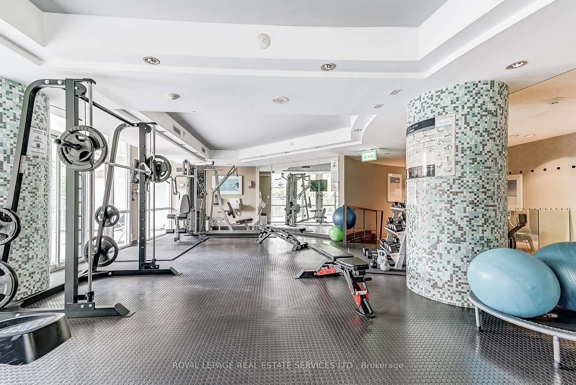 3939 Duke of York Boulevard Unit 1504 photo 27