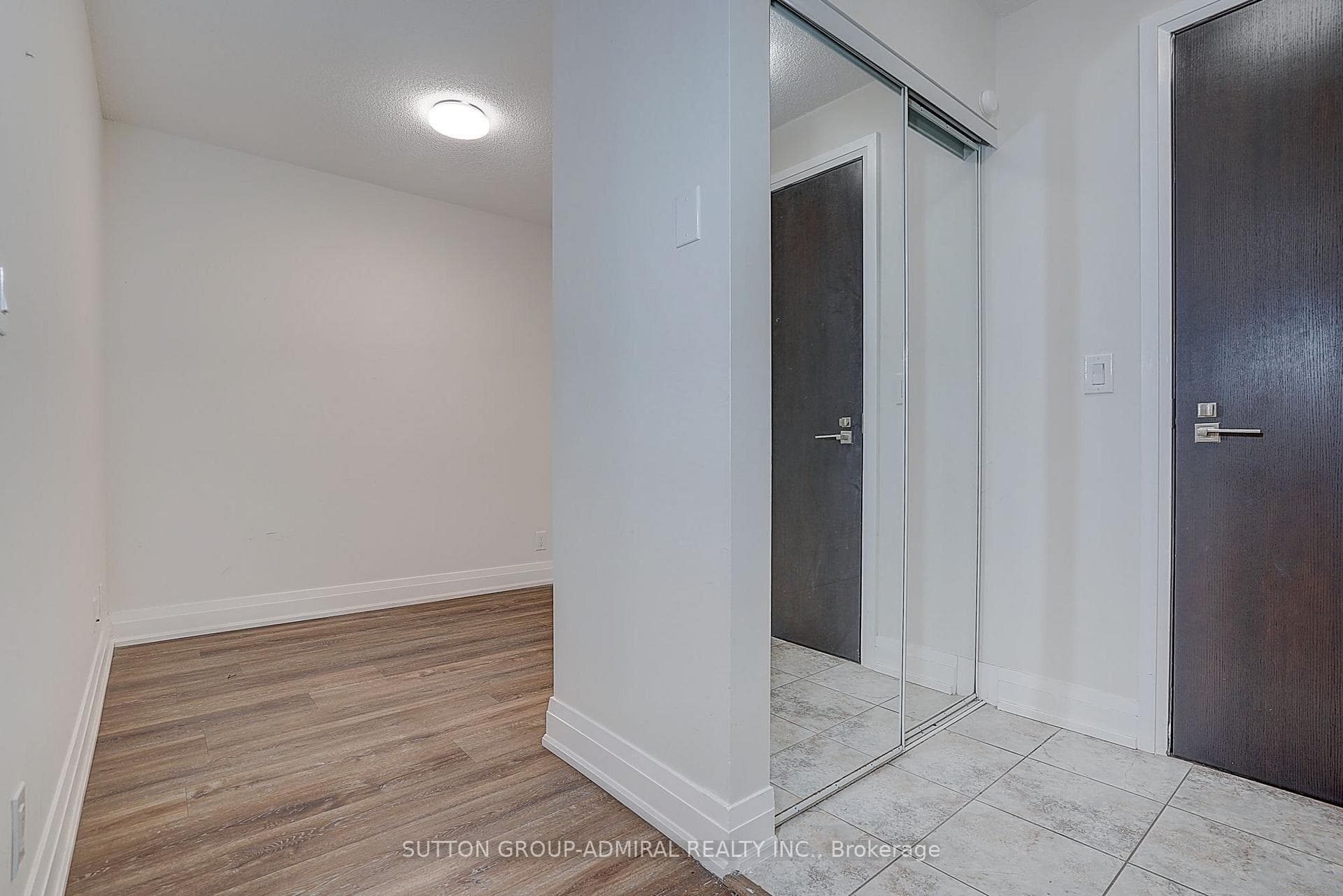 1060 Sheppard Avenue Unit 1408 photo 9