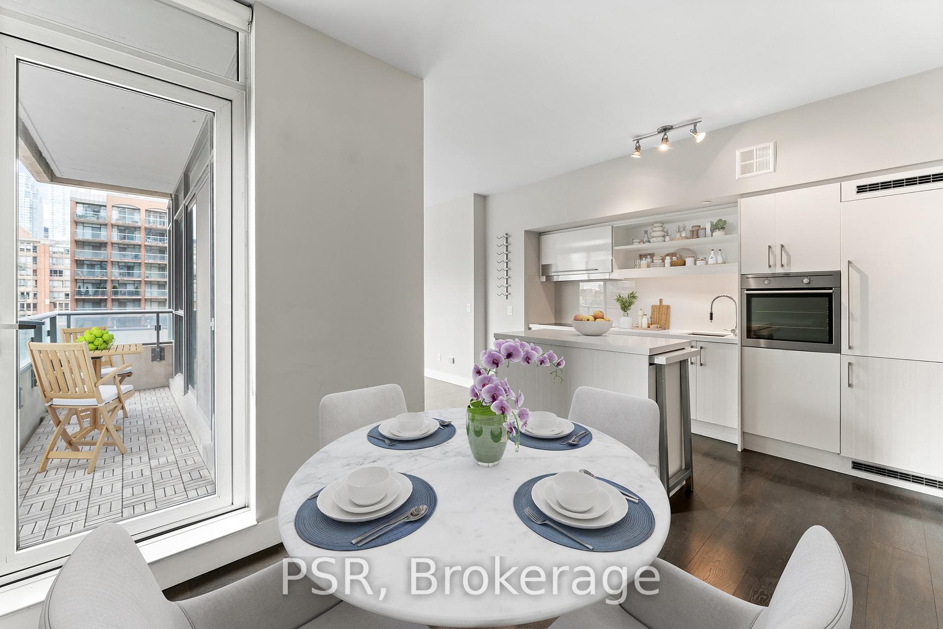 39 Sherbourne Street Unit 503 photo 10